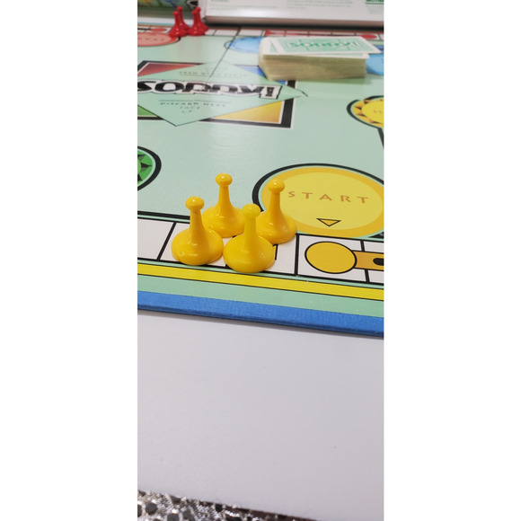 Vintage 1998 SORRY! Parker Brothers Hasbro Board Game Strategy 100% COMPLETE - Picture 4 of 9